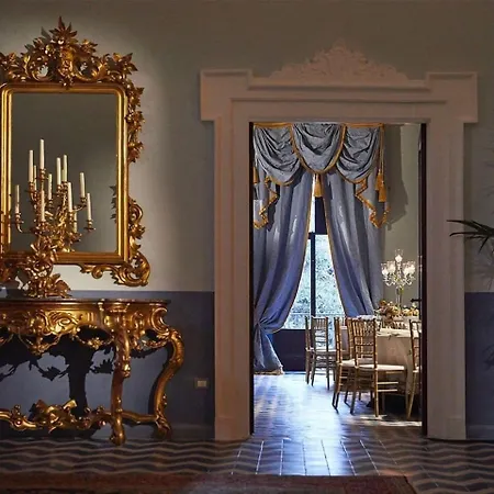 Daphnae House 게스트하우스 4*