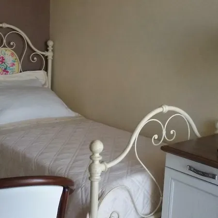 Daphnae House Guest house