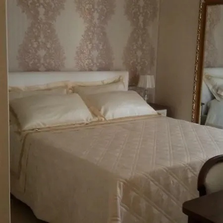 Daphnae House Guest house