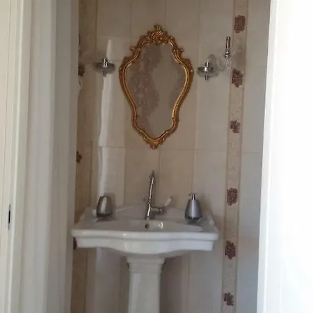 Guest house Daphnae House 4*