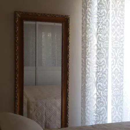 בית הארחה Daphnae House פלמה די מונטקיארו
