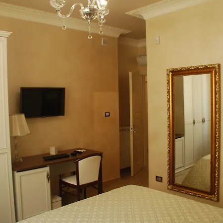 בית הארחה Daphnae House 4*